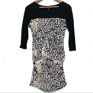 Mom & Co Geometric Scoop Neck Maternity Dress